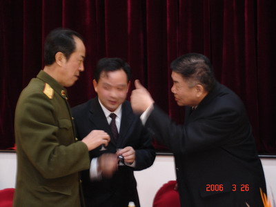 孫柏林將軍對(duì)昆侖通態(tài)產(chǎn)品大力稱贊