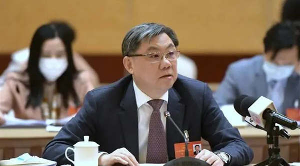 陳虹代表：明確自動(dòng)駕駛合法地位，推動(dòng)智能網(wǎng)聯(lián)汽車(chē)發(fā)展