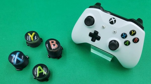 Microsoft利用前沿3D打印技術制作Xbox控制器原型