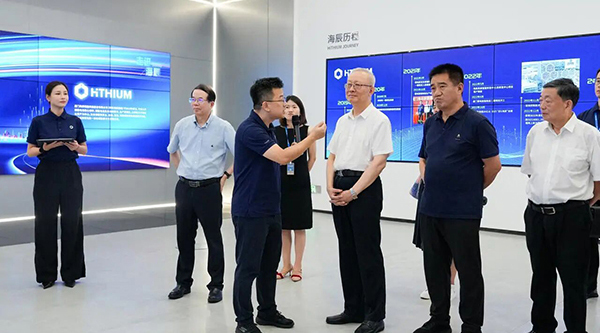 民建中央副主席李世杰一行調(diào)研海辰儲能