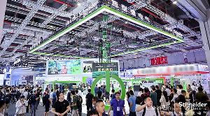 引領(lǐng)未來(lái)工業(yè)，施耐德電氣攜全價(jià)值鏈行業(yè)應(yīng)用創(chuàng)新成果亮相2025工博會(huì)