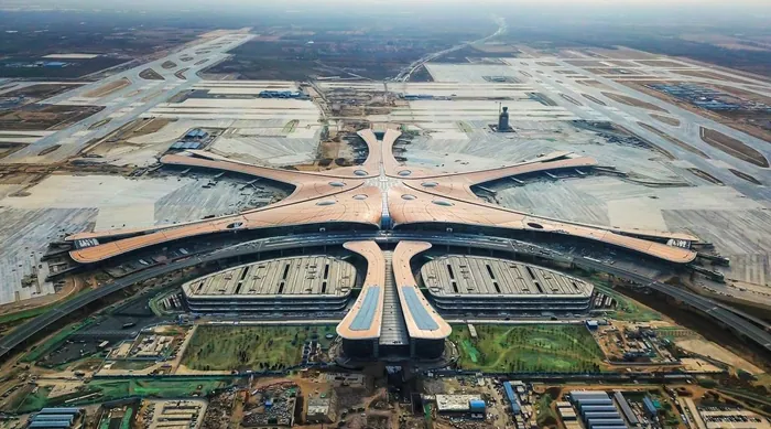 工業(yè)電源技術(shù)賦能智慧空港：普爾世電源在機(jī)場(chǎng)物流行業(yè)的應(yīng)用
